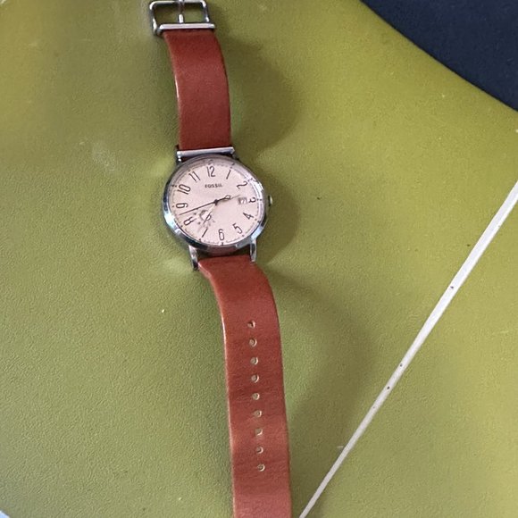 Fossil Watch - Picture 3 of 5